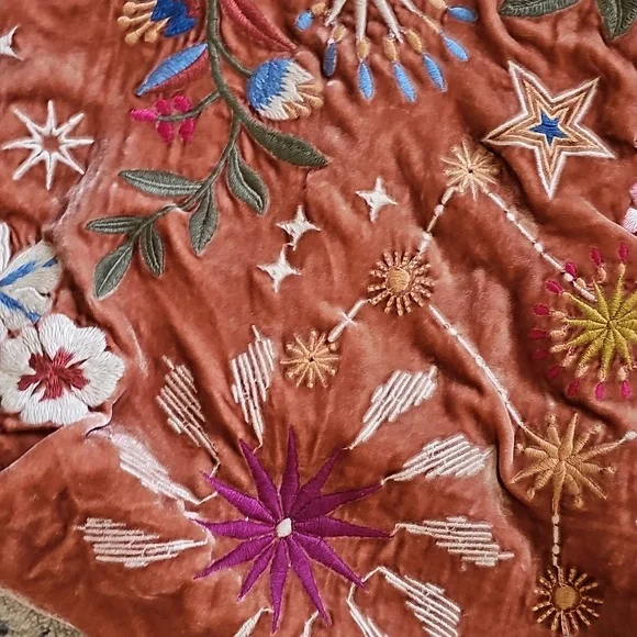 Johnny Was Celestin Velvet Tote  - Rare - EUC -  Price Firm - Picture 10 of 17